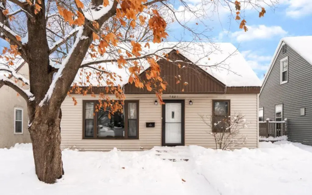 Lake Nokomis Retreat