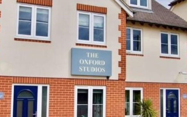The Oxford Studios 0