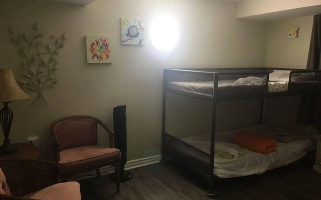 Pring Guesthouse - Hostel