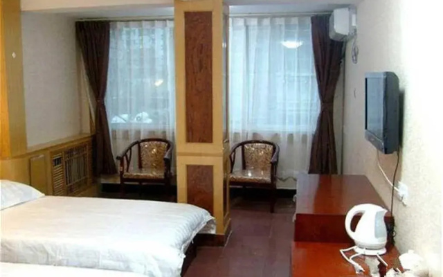 Chengde Huatang Hotel
