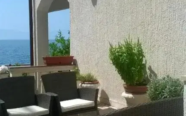 Apartments Vrisak