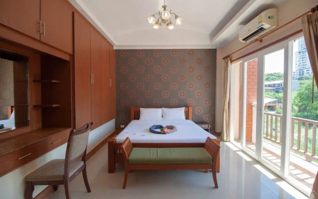 4BR Pool Villa | 700m to Beach 2 km walking street