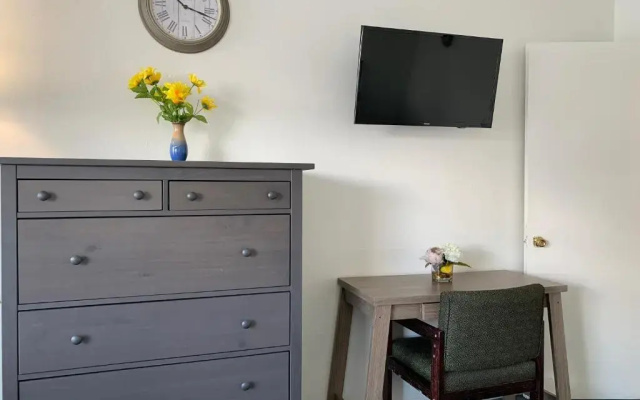 International Inn Underbay