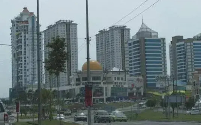 Borneo Holiday Homes @ 1Borneo Tower B Condominium