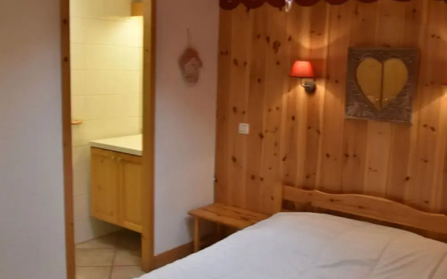 Beautiful Chalet in the Nice Village Centre, on the South