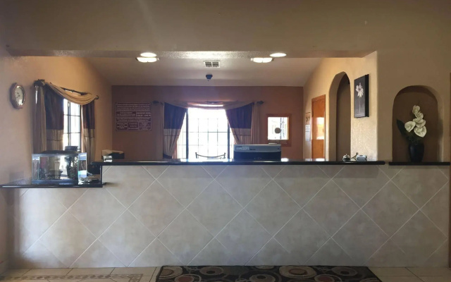 Royal Inn Pearsall