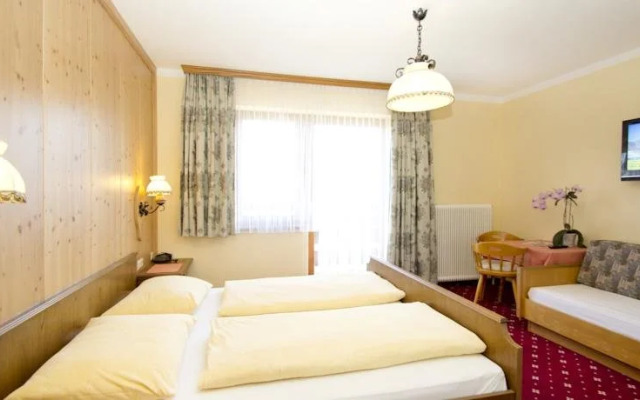 Pension Hochwurzen