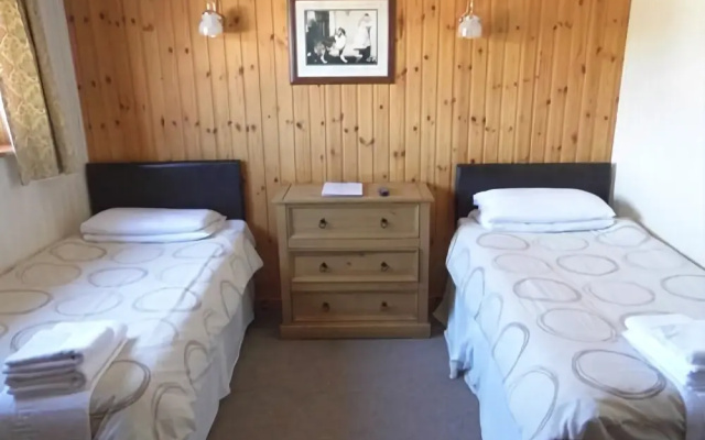 Marine Hotel