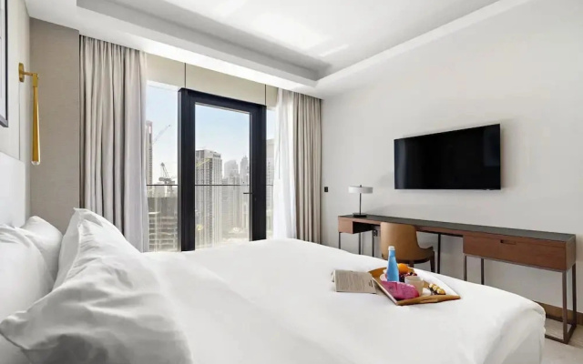 2BR Steps to Burj Khalifa Dubai Mall