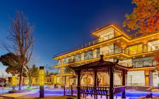 Moon Bay Qianyu Qianxun Homestay (Zhuyuan)