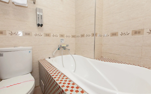Mucha Hotel