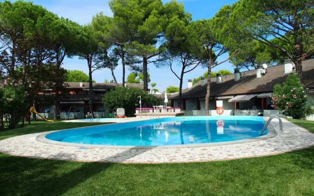 Cozy Apartment With Swimming Pool Access
