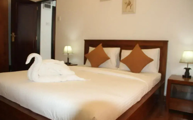 Homewood Luxury Apartment