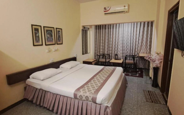 Swaroop Hotel