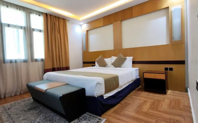 Mira Suit Serviced Apartments