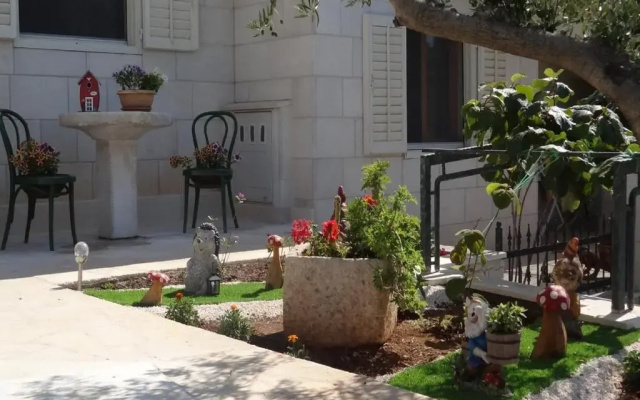 Apartments Branka - 30m from beach