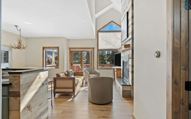 101 Tall Pines