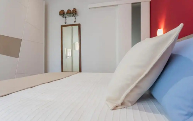 Graglia Modern Apartment by Wonderful Italy