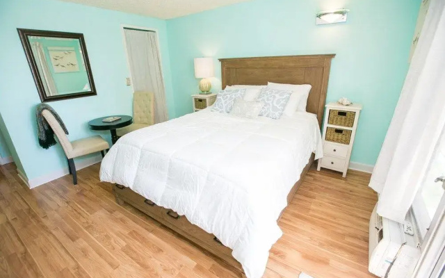 Kuhio Village 806 Condo by Redawning