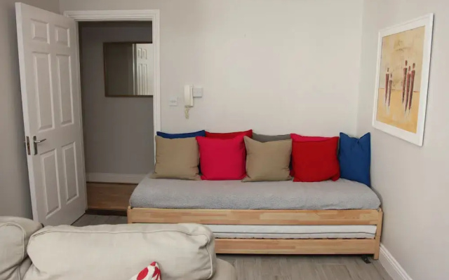Greenbank Apartments