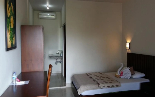 Desak Putu Putra Homestay