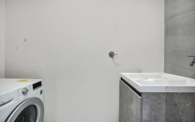 Housy Laureles - 801