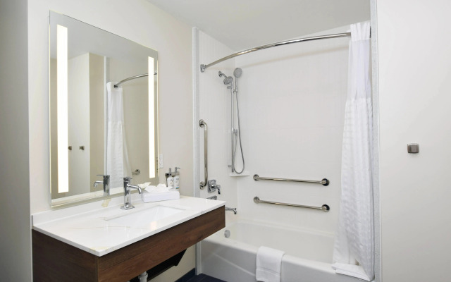 Staybridge Suites Detroit Novi by IHG