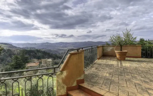 Chianti Panoramic Modern Villa