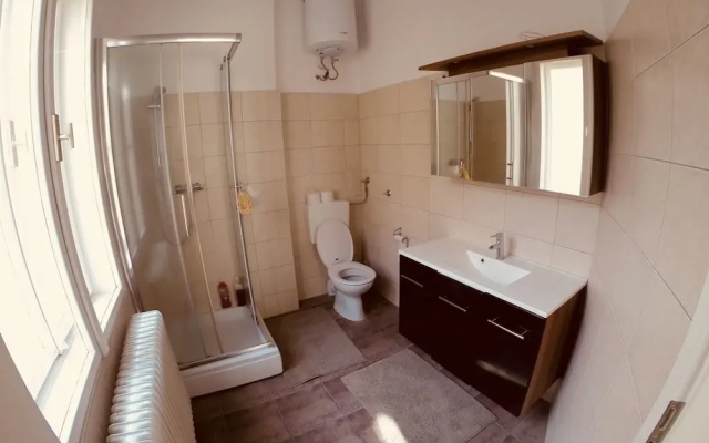 Love Croatia Hostel