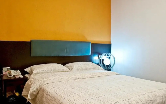 Ejea Hotel