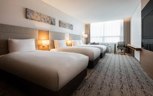 Ramada Seoul Sindorim Hotel