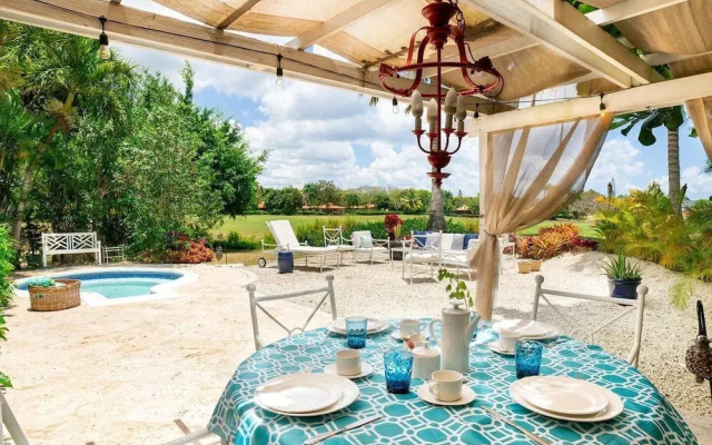 Golf Villa