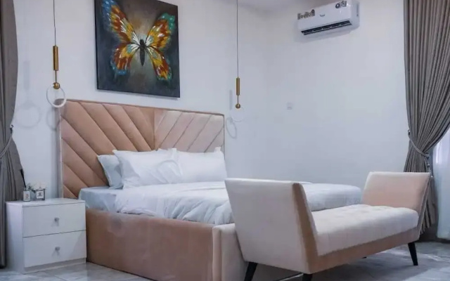 4 bedroom terrace with pool & chef
