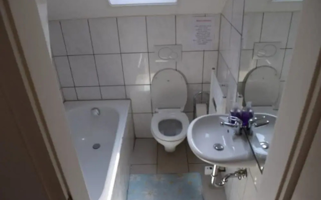 AB Apartment 29