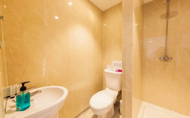 Hookwood Lodge London Gatwick