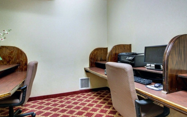 Clarion Suites Vidalia Riverfront