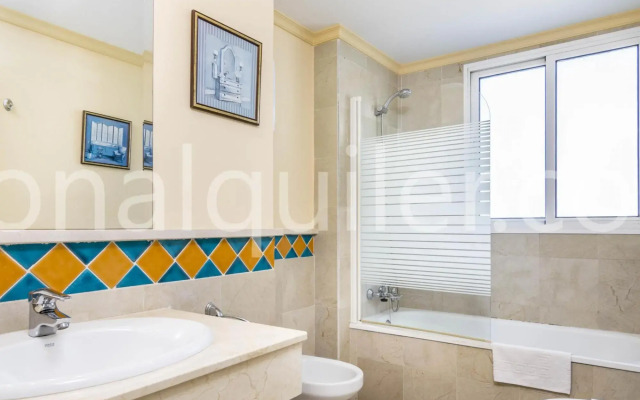 Banana Beach Marbella 4 pax 369