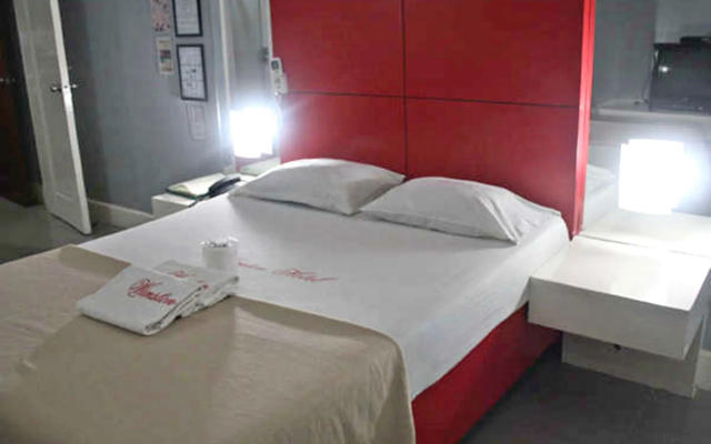 New Winston Hotel