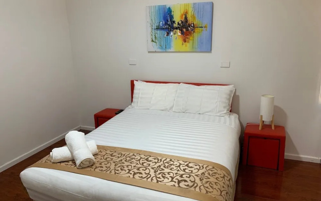 Torrumbarry Motel