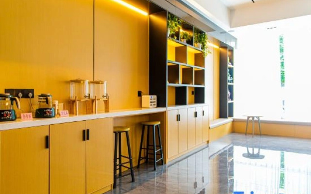 Shell Hotel (Anhui Fuyang Shangsha Times Square)
