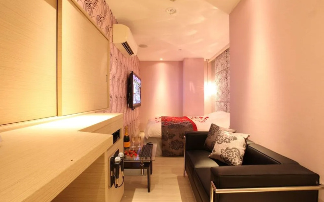 LUSSO CROCE URBAN RESORT - Adult Only