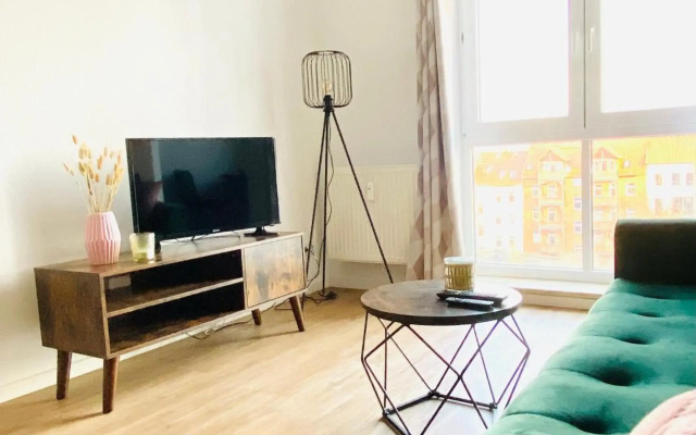 Gemütliches Studio mit Küche, Netflix & Panoramablick in Citynähe