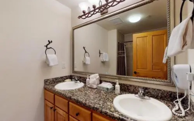 2740 Eagle Ridge Drive Condo