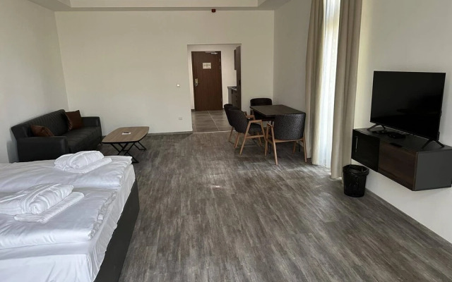 Hotel Golden Palace