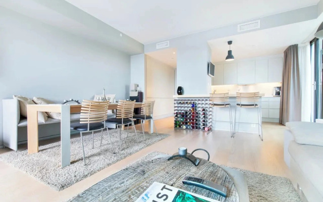 Central Penthouse on 19th Floor with Amazing View