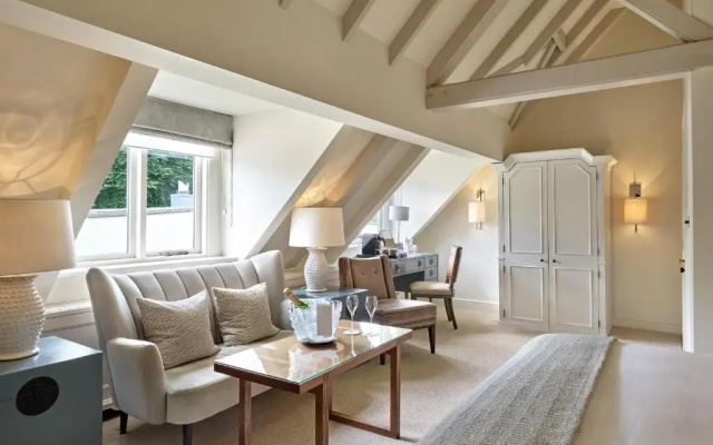 Dormy House