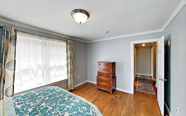 Jodys Acre - 4 Br Home