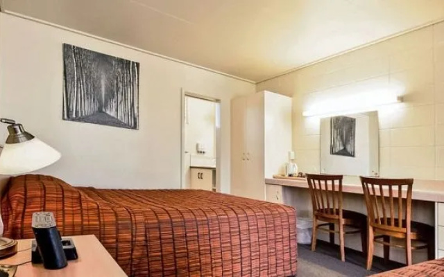 Gladstone Cbd Motel