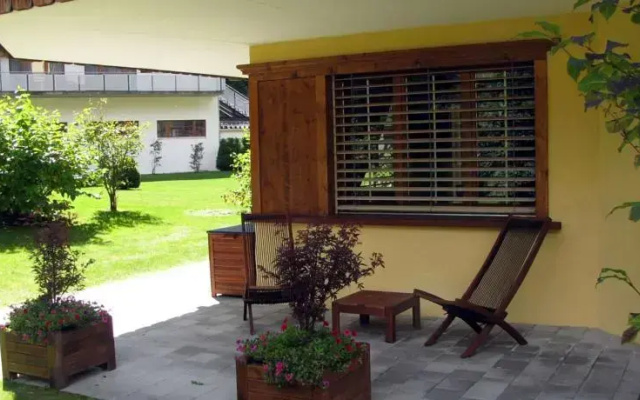 Haus Raetia