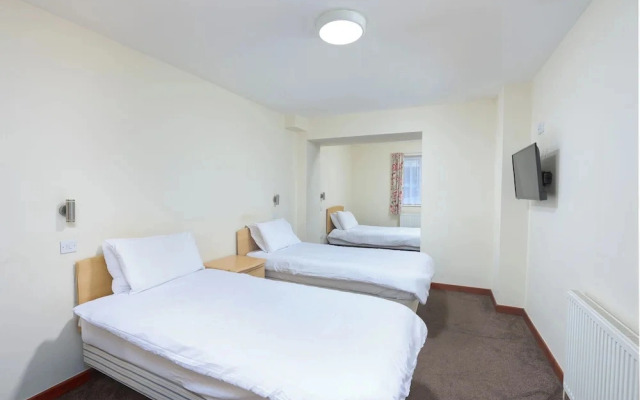Sandringham Hotel